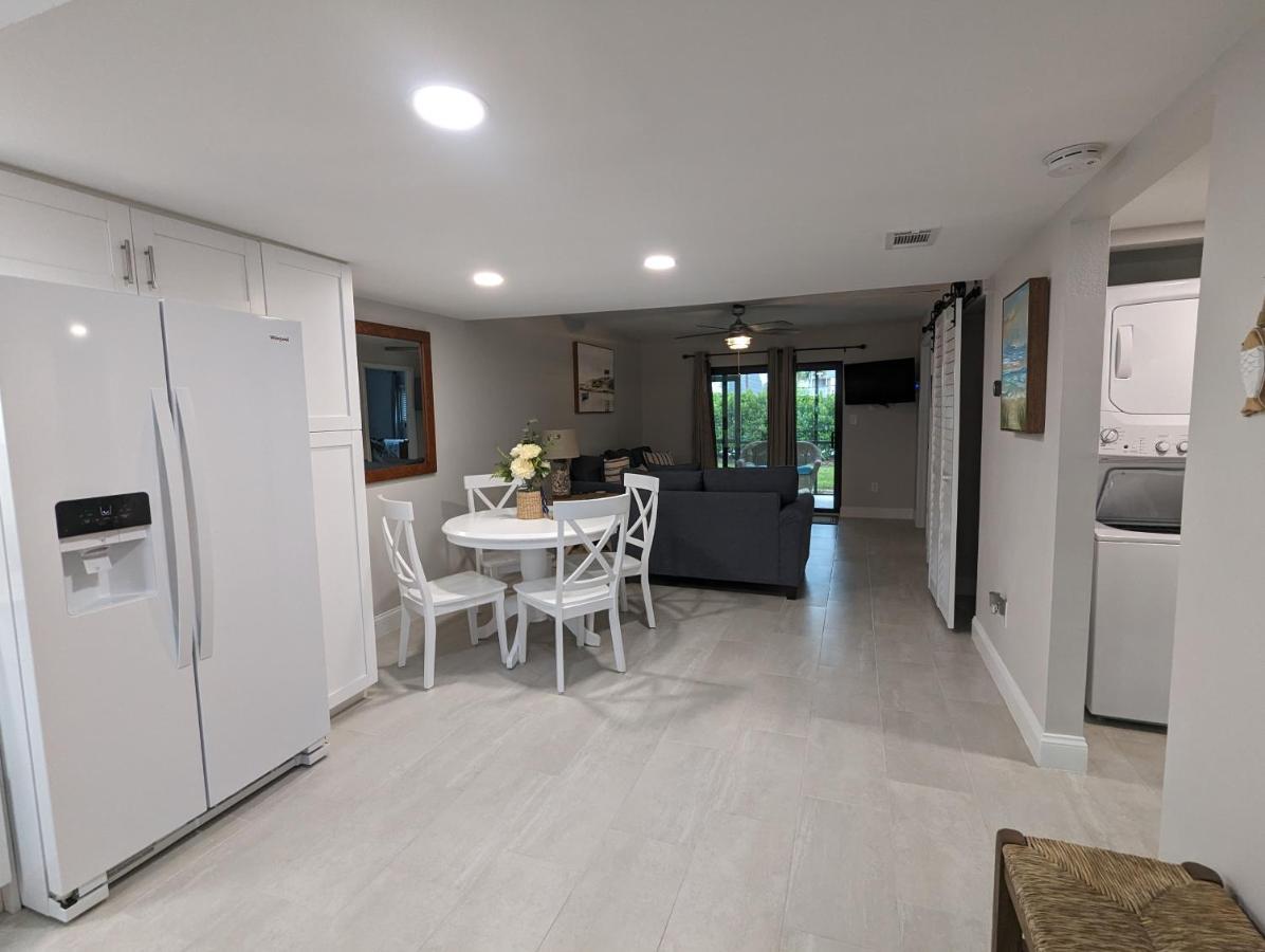 New Condo! Just 15 Min To Ft Myers And Sanibel Beach! Great Location!! Форт-Маєрс Екстер'єр фото